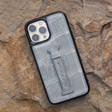 iPhone 13 Pro Case mit Fingerschlaufe Krokodilleder Grau Limited Edition - GOLDBLACKpremium
